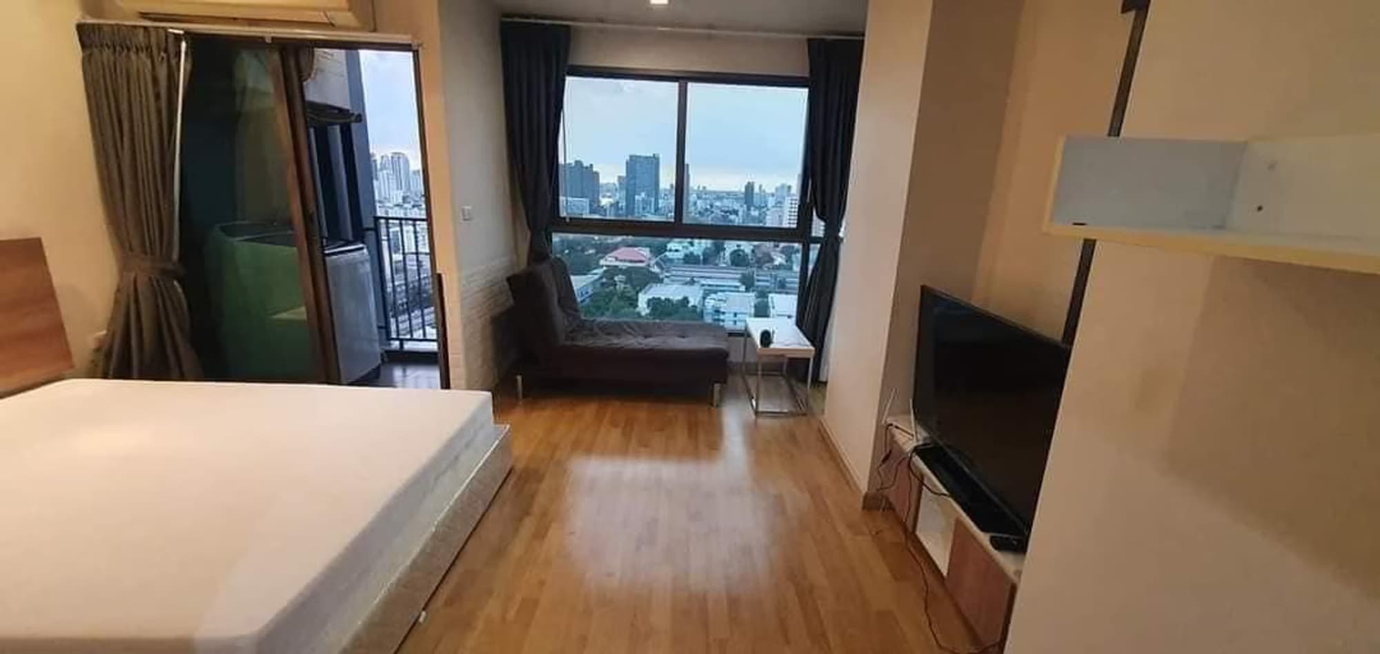 Condo for Rent at Casa Condo Asoke-Dindaeng - Image 4