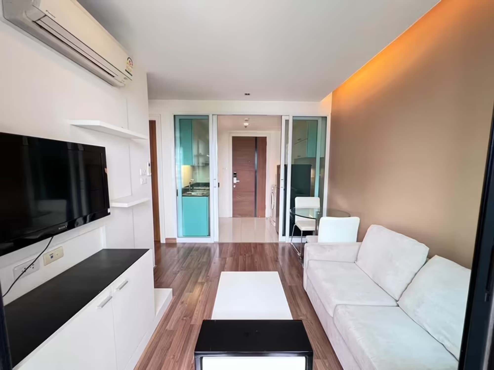 1 Bedroom Condo - Image 10