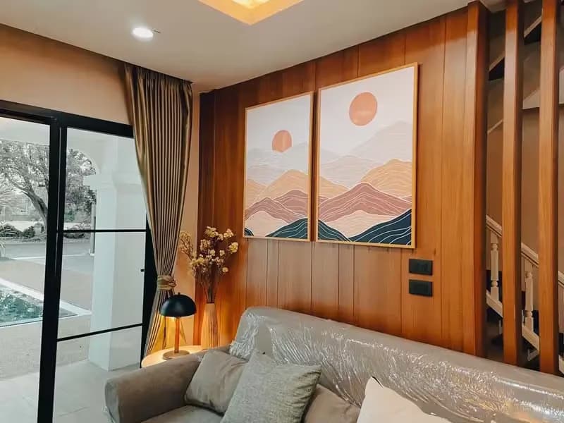5 Bedroom House