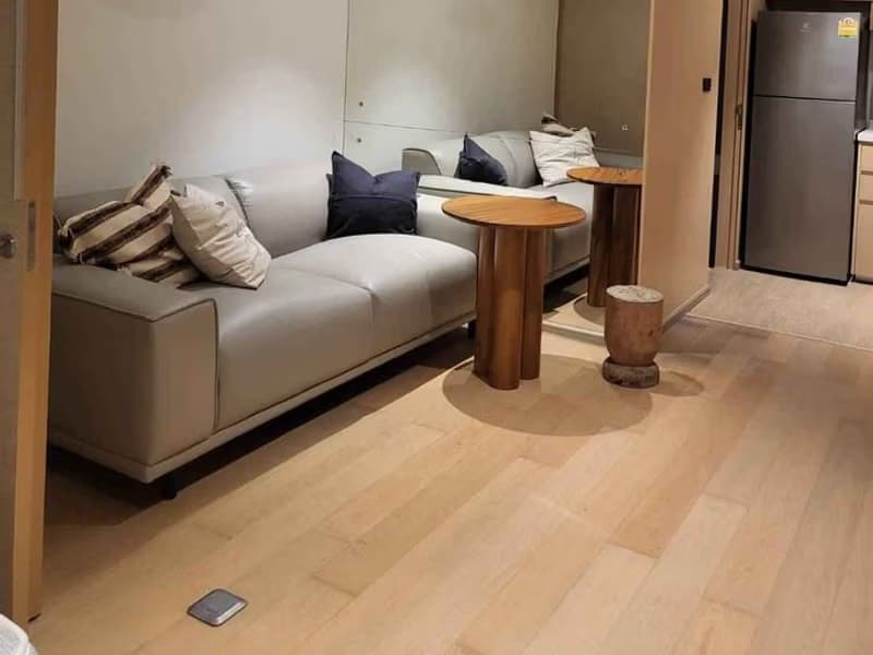 Condo for Rent at LIV@49