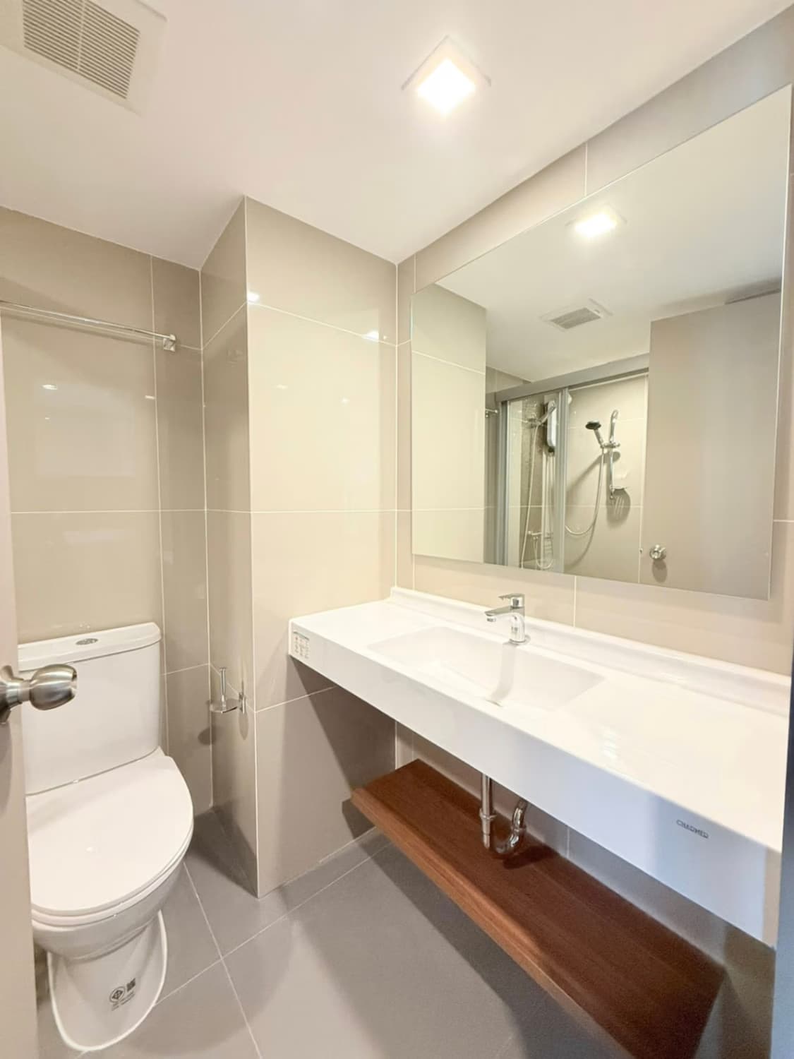 1 Bed Condo for Rent in Huai Khwang - Image 9