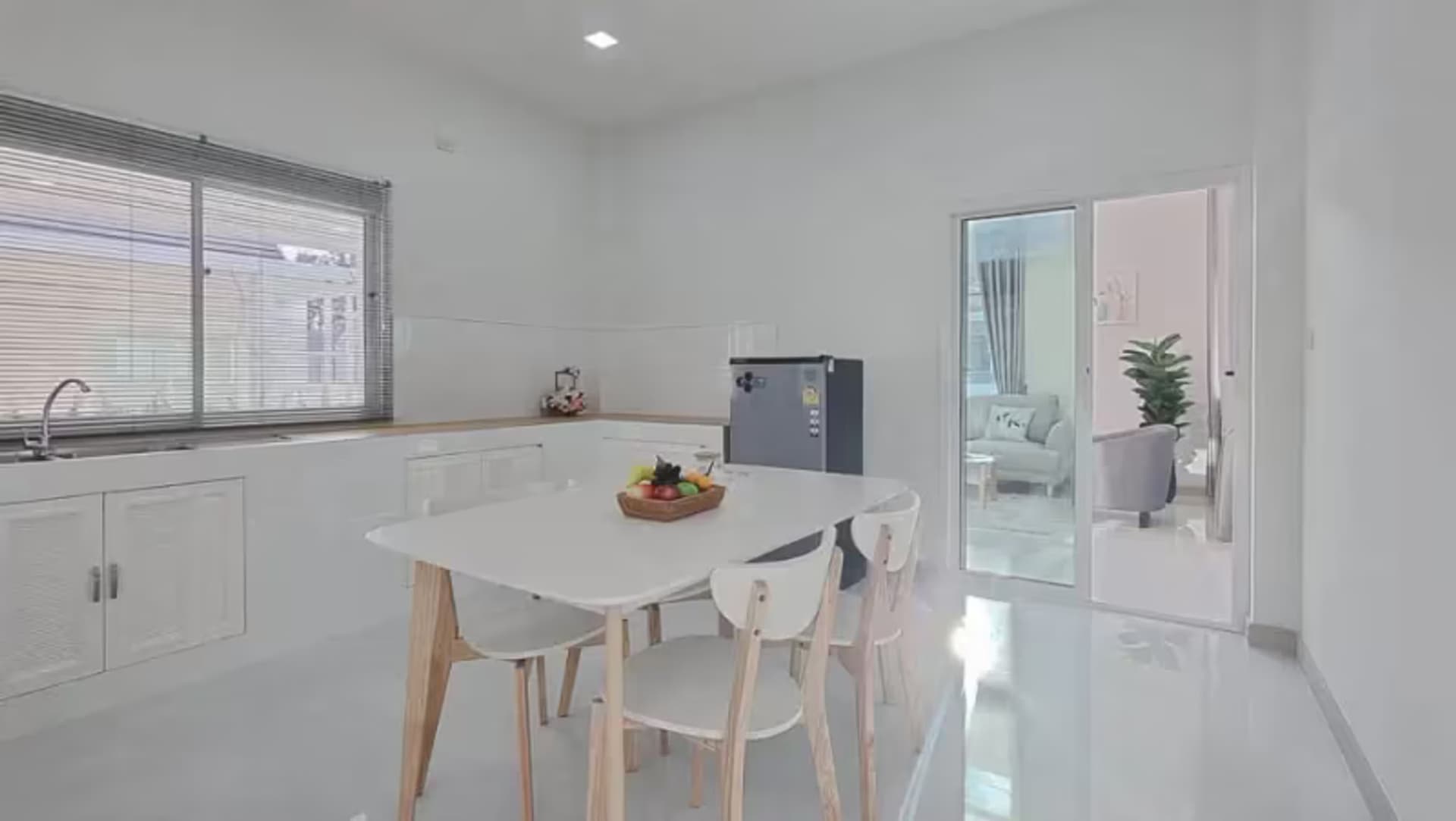 3 Bedroom House - Image 8