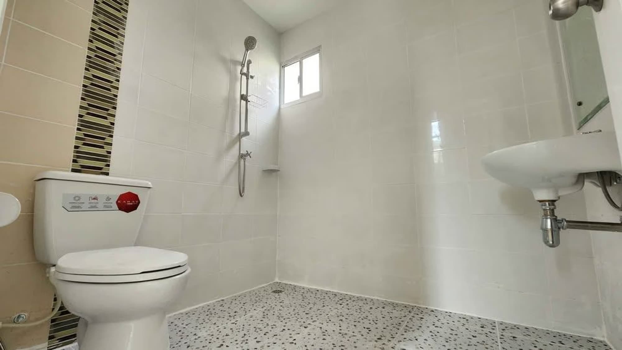 3 Bedroom House - Image 13
