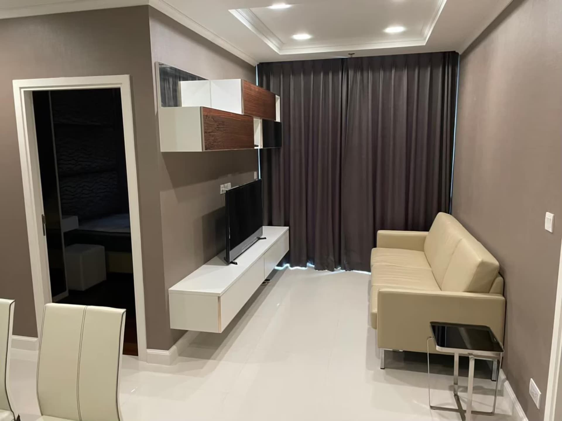 2 卧室 公寓 用于 出租 在 Mueang Samut Prakan - Image 4
