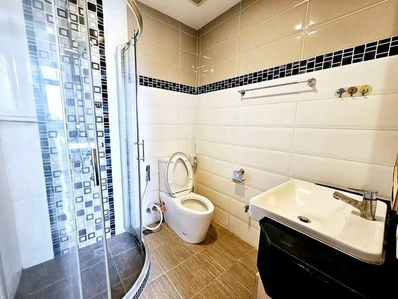 Condo for Rent at The Treasure