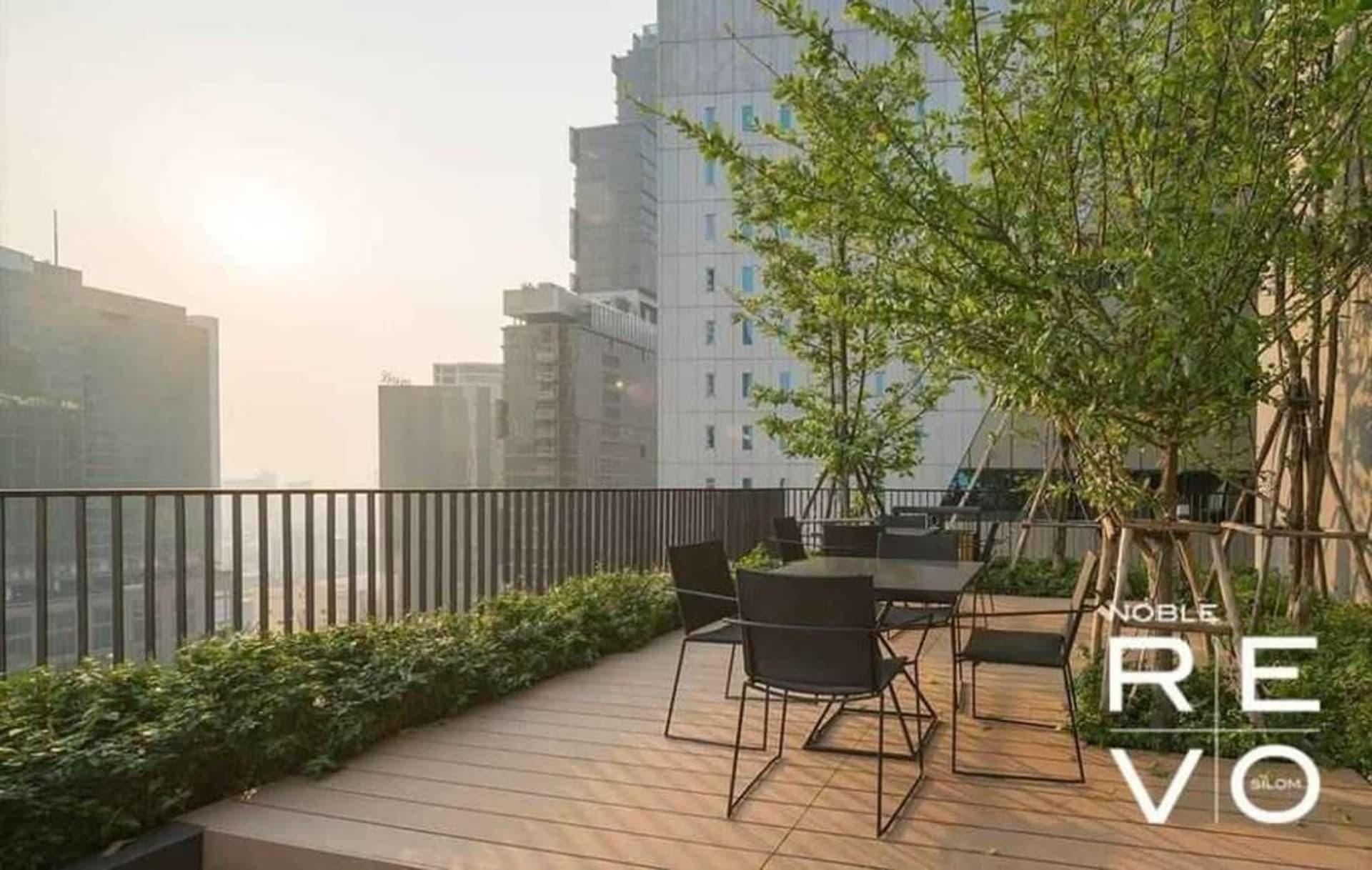 1 ห้องนอน Condo สำหรับ ขายและจำหน่าย ใกล้ Surasak BTS - Image 19