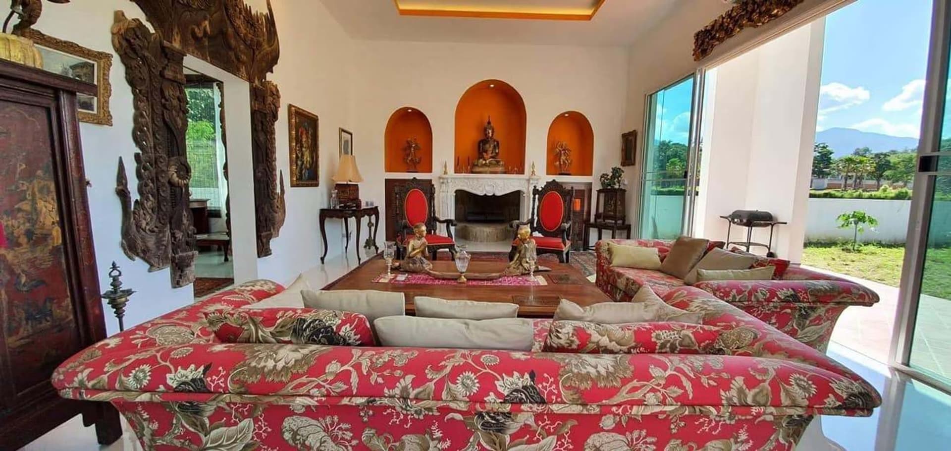 6 Bedroom House - Image 26