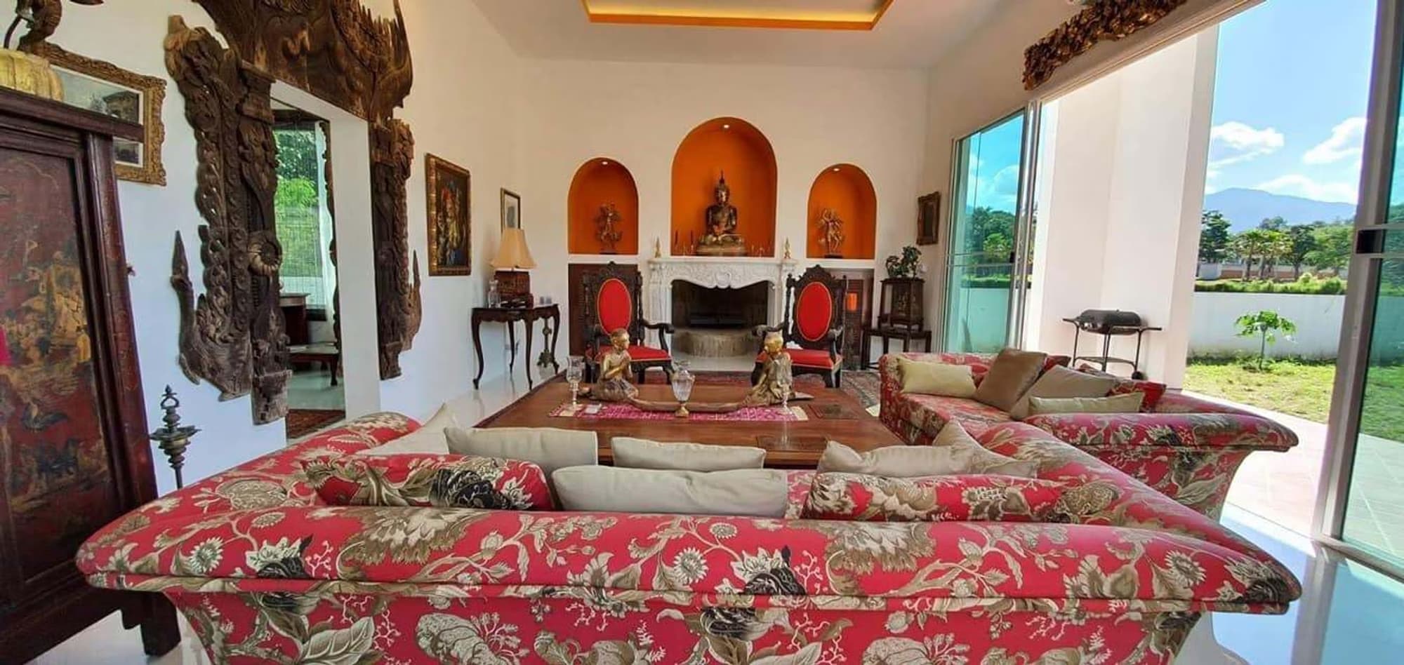 6 Bedroom House - Image 26