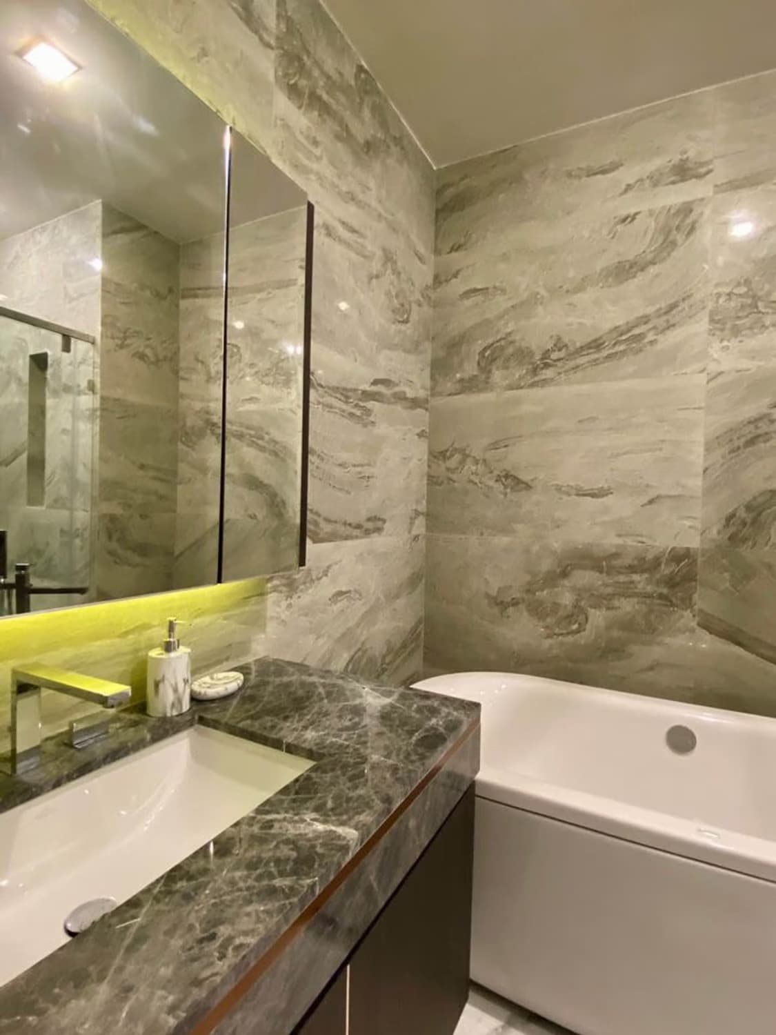 Condo for Rent at Laviq Sukhumvit 57 - Image 15