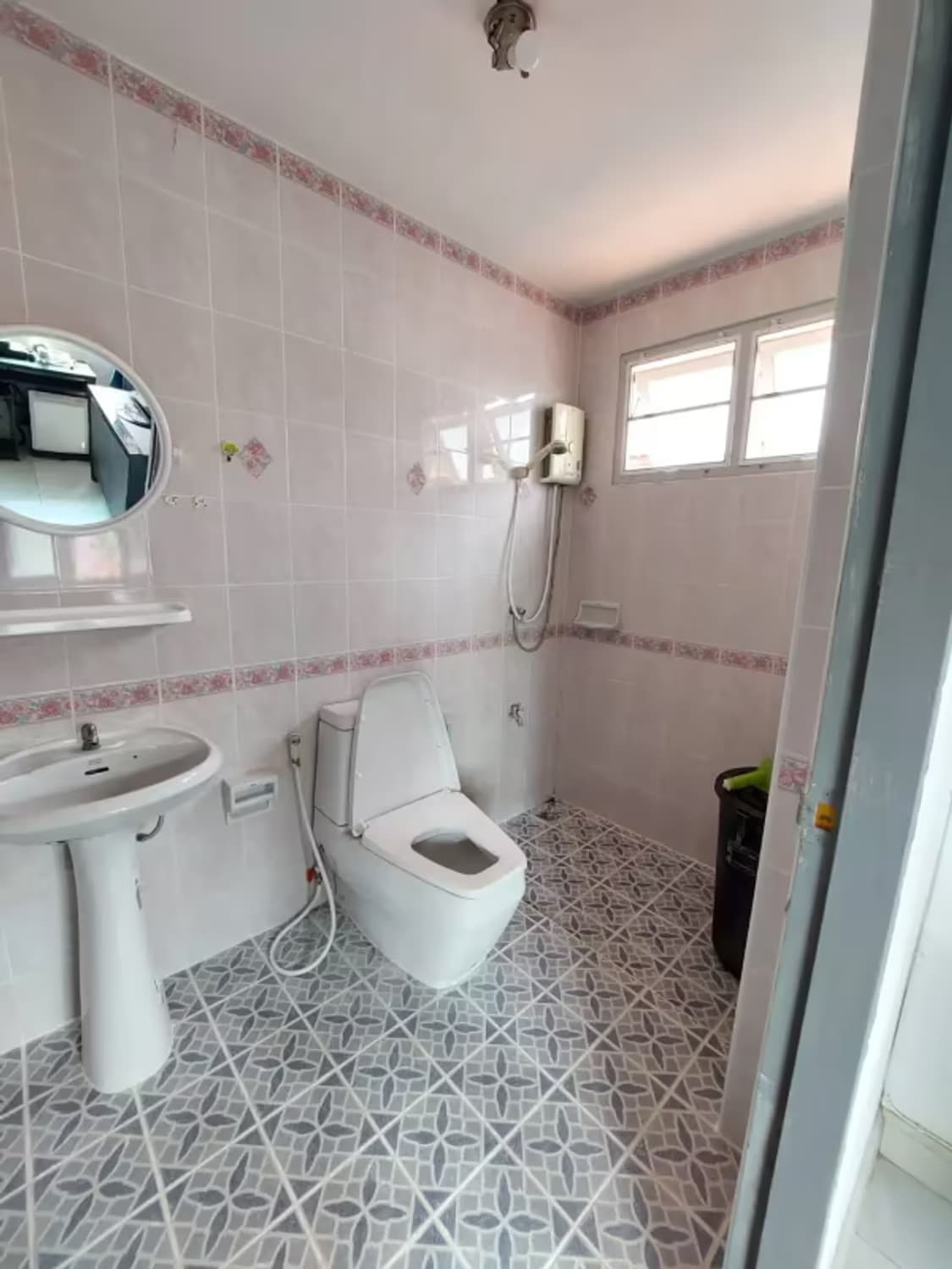 3 Bedroom House - Image 12