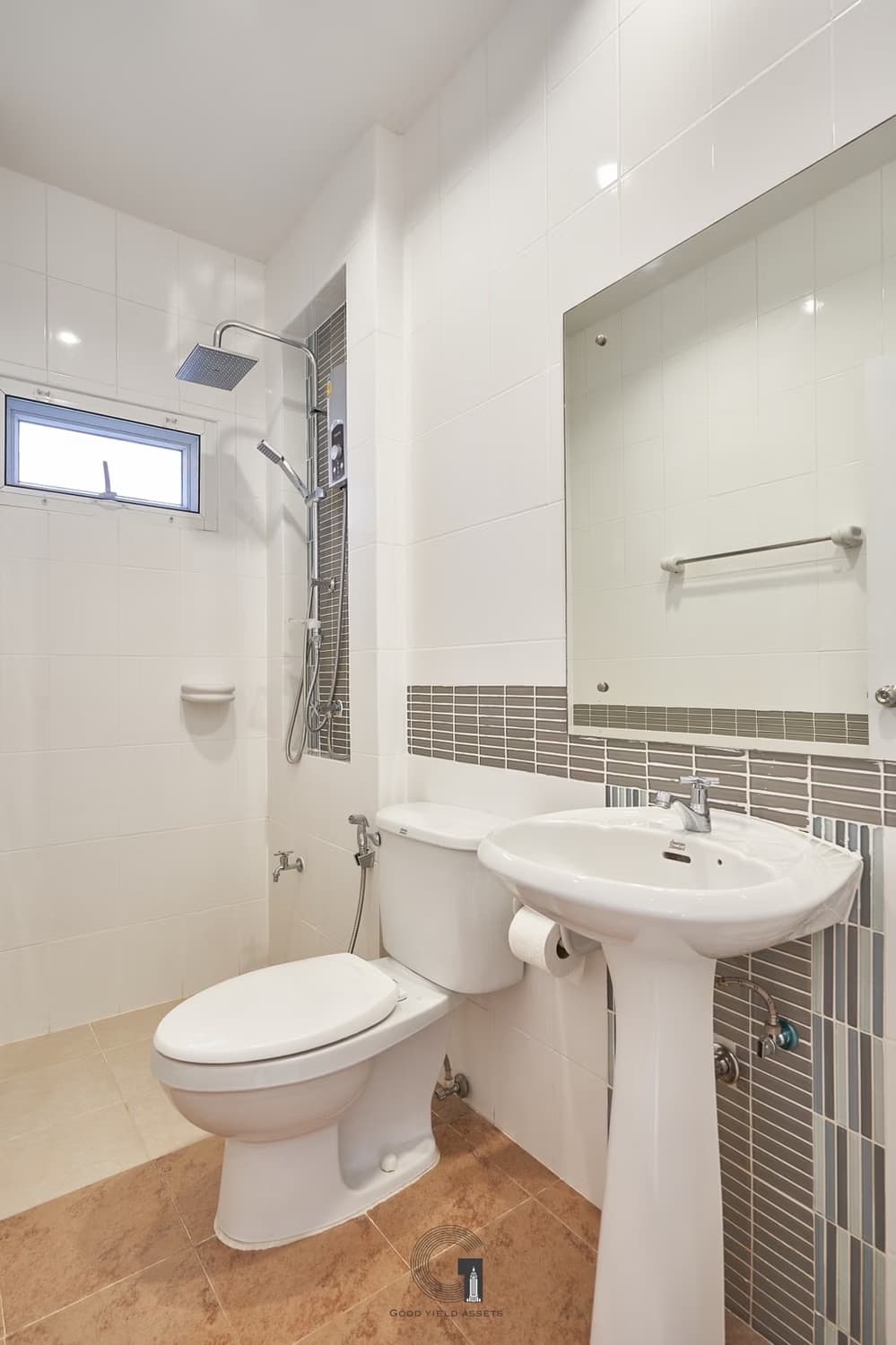 4 Bed House for Rent in Saraphi - Image 14