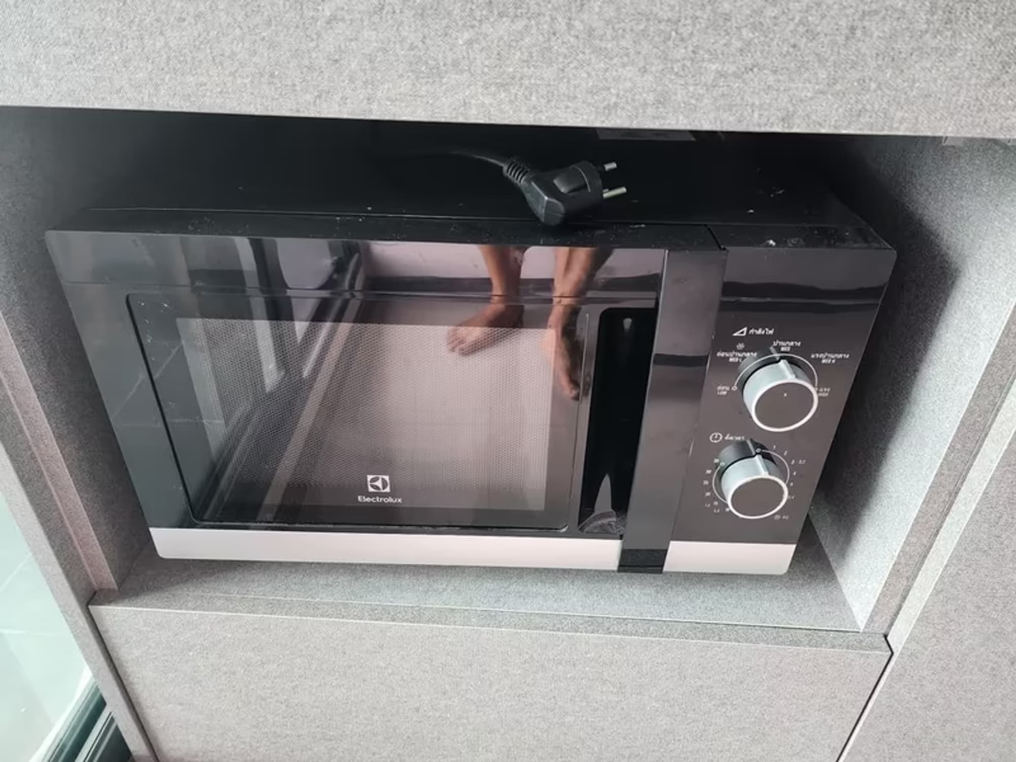 1 Bedroom Condo - Image 3