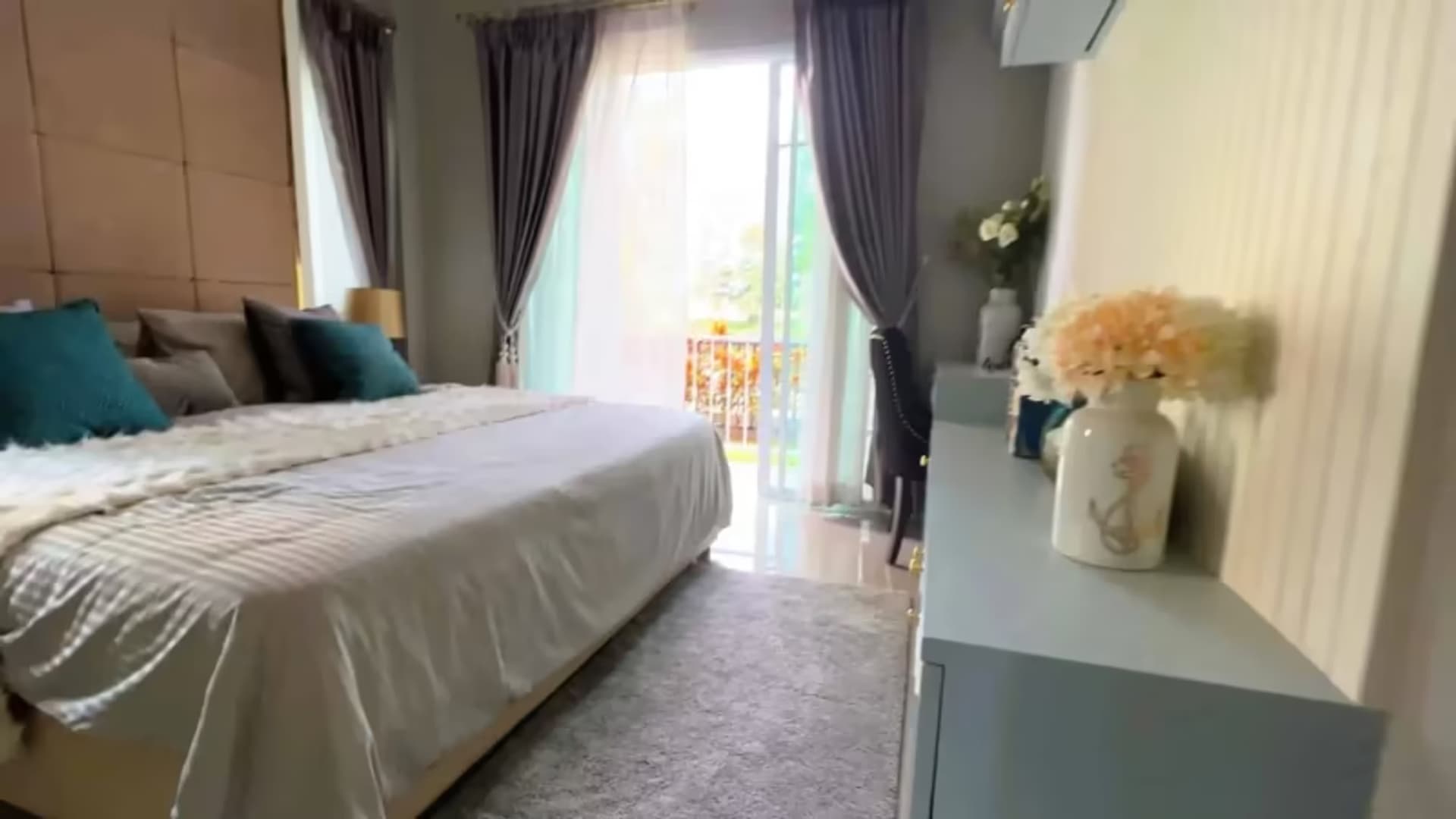 2 Bedroom House - Image 8
