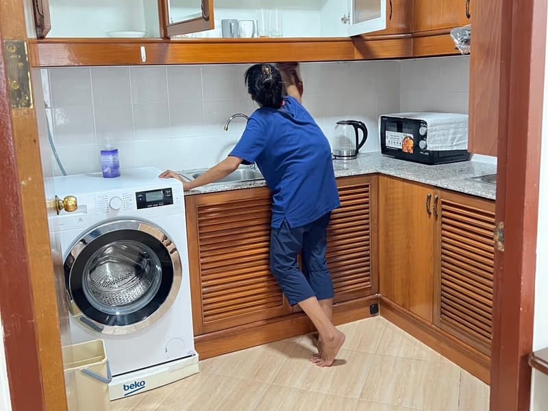 3 Bed Condo for Rent in Ratchathewi