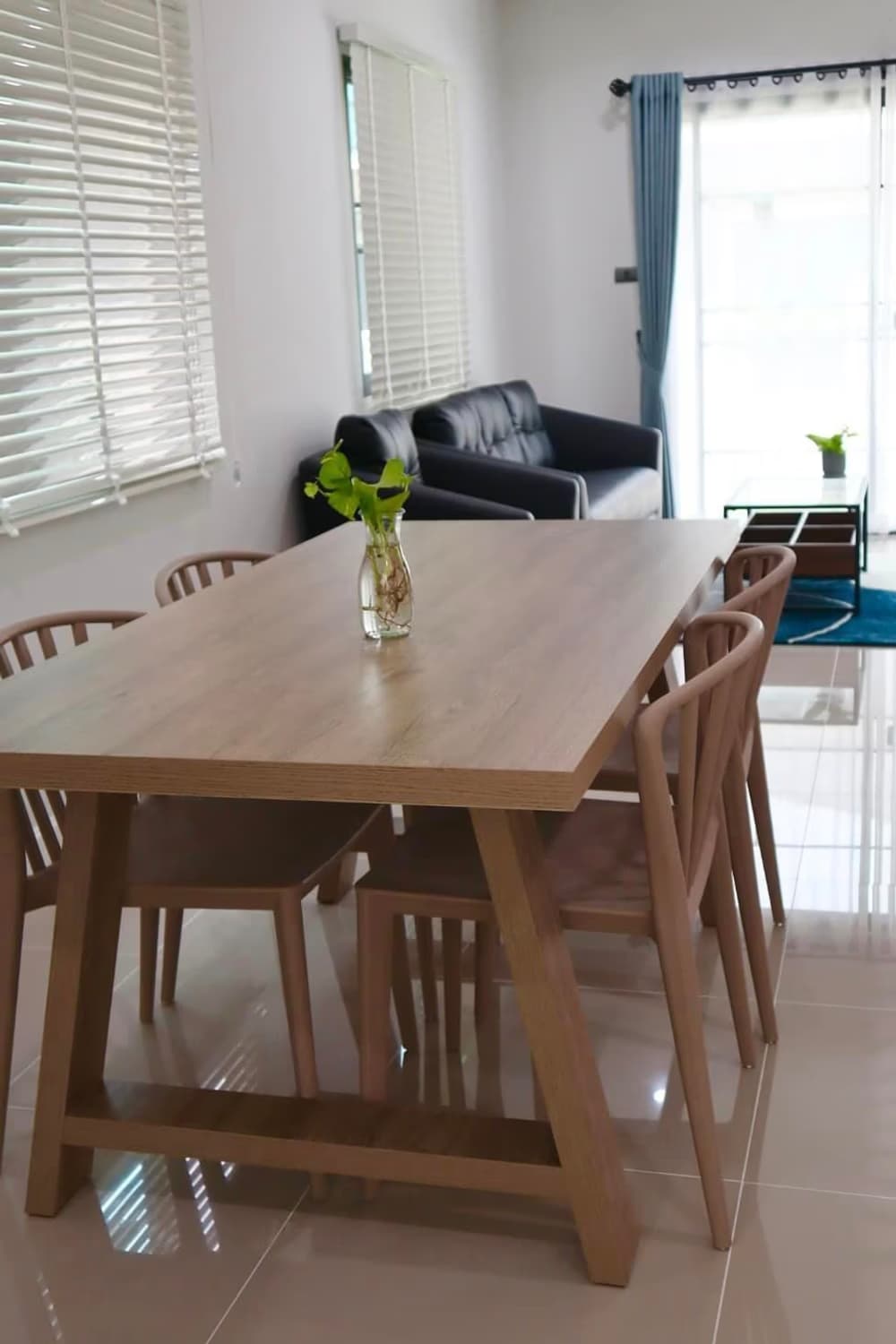 3 Bed House for Rent in undefined - Image 3