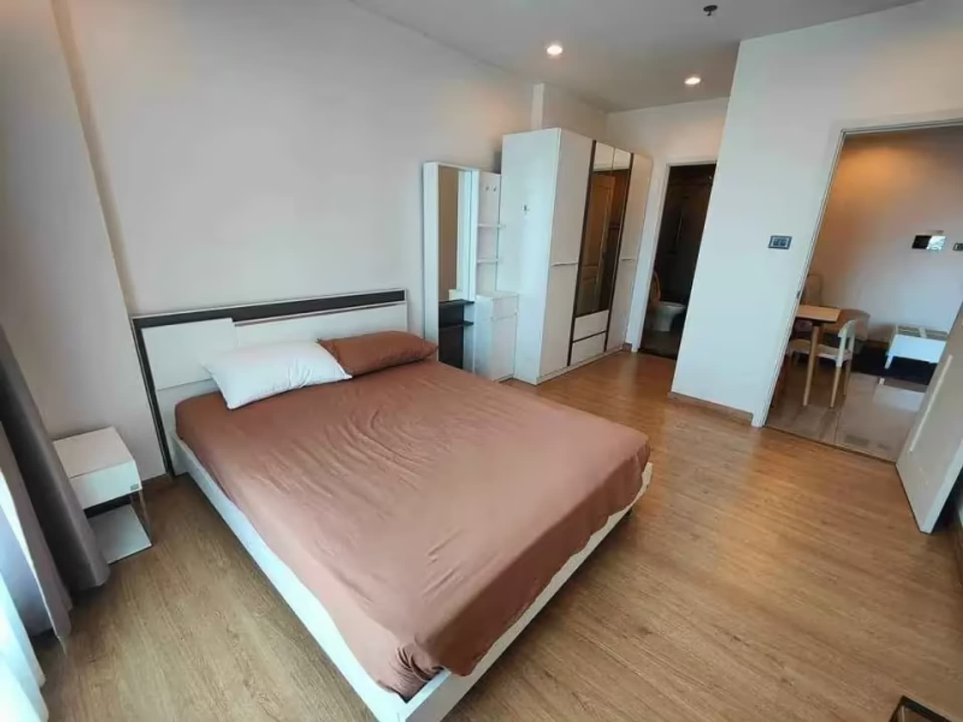 1 Bedroom Condo - Image 3