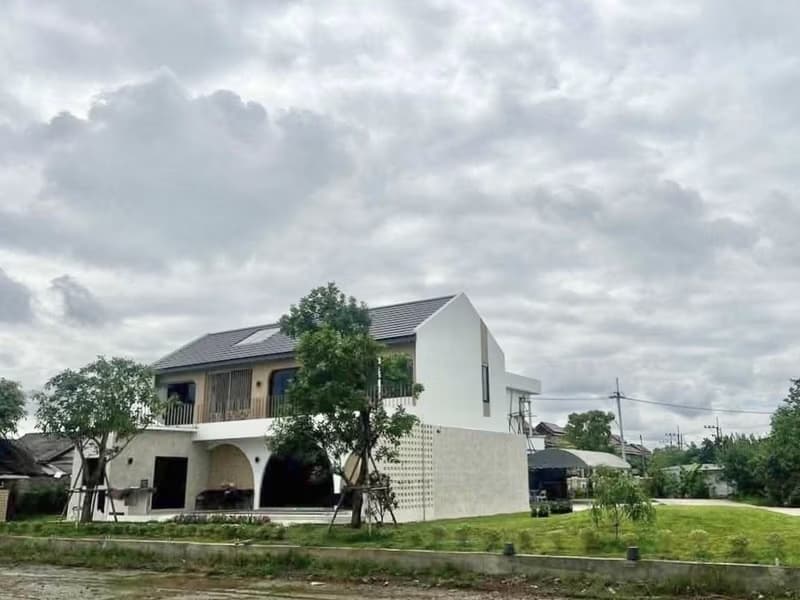 4 Bed House for Rent and Sale in Hang Dong District