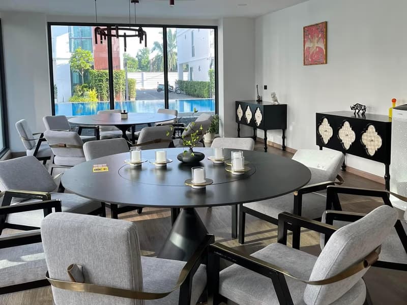 Condo for Rent at The One Condo