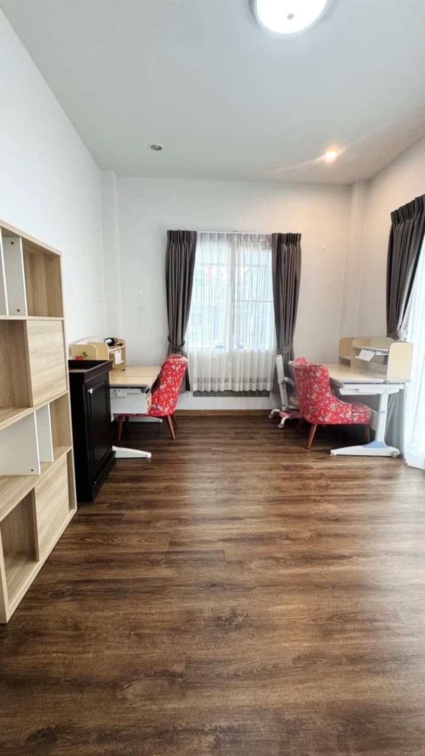 4 ห้องนอน บ้าน สำหรับ ขาย ใน Hang Dong - Image 10