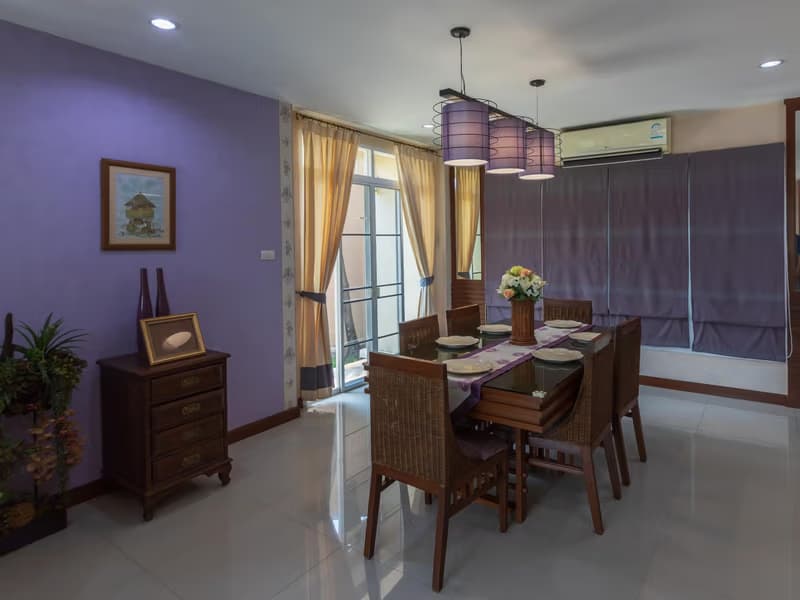 5 Bed House for Rent and Sale in San Sai