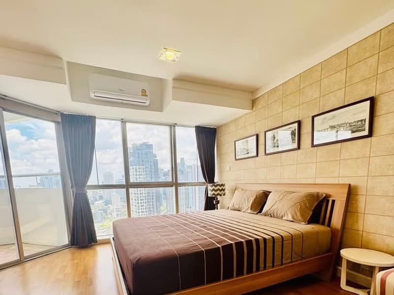 2 Bed Condo for Rent in Khlong Toei