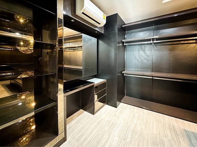3 Bed Condo for Rent in Khlong Toei