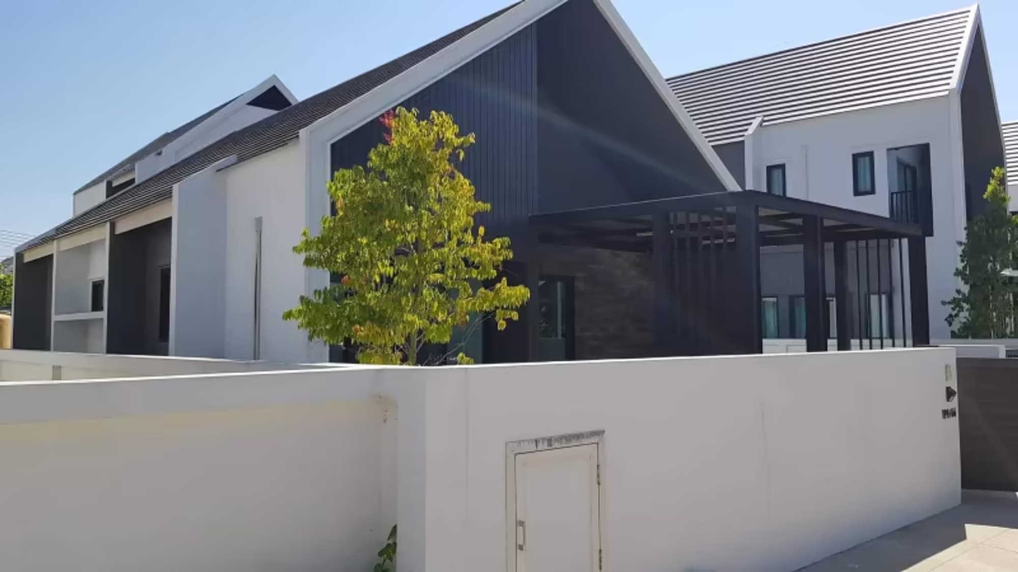2 Bedroom House - Image 7