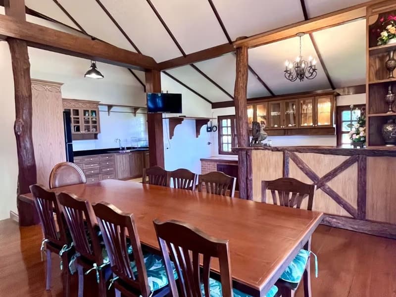 Swiss Style house for rent - 3 bedrooms, 4 bathrooms, surrounded by nature and stunning views