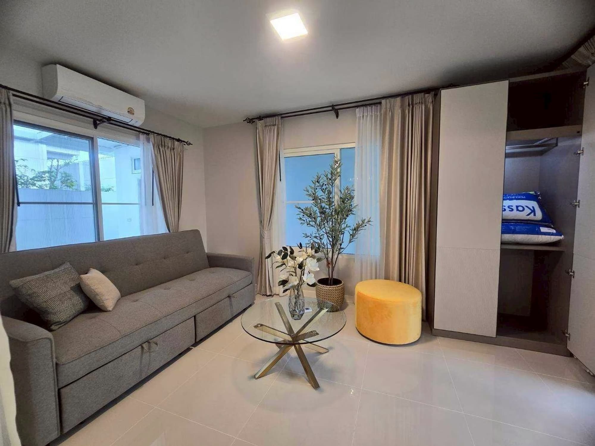 4 Bed House for Rent in Bang Phli - Image 2