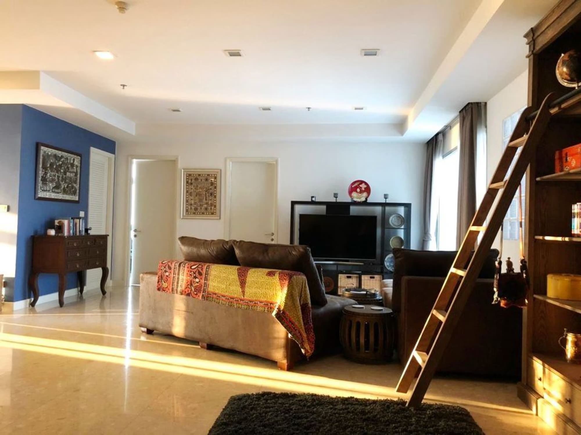 Nusasiri Grand Condominium - Image 1