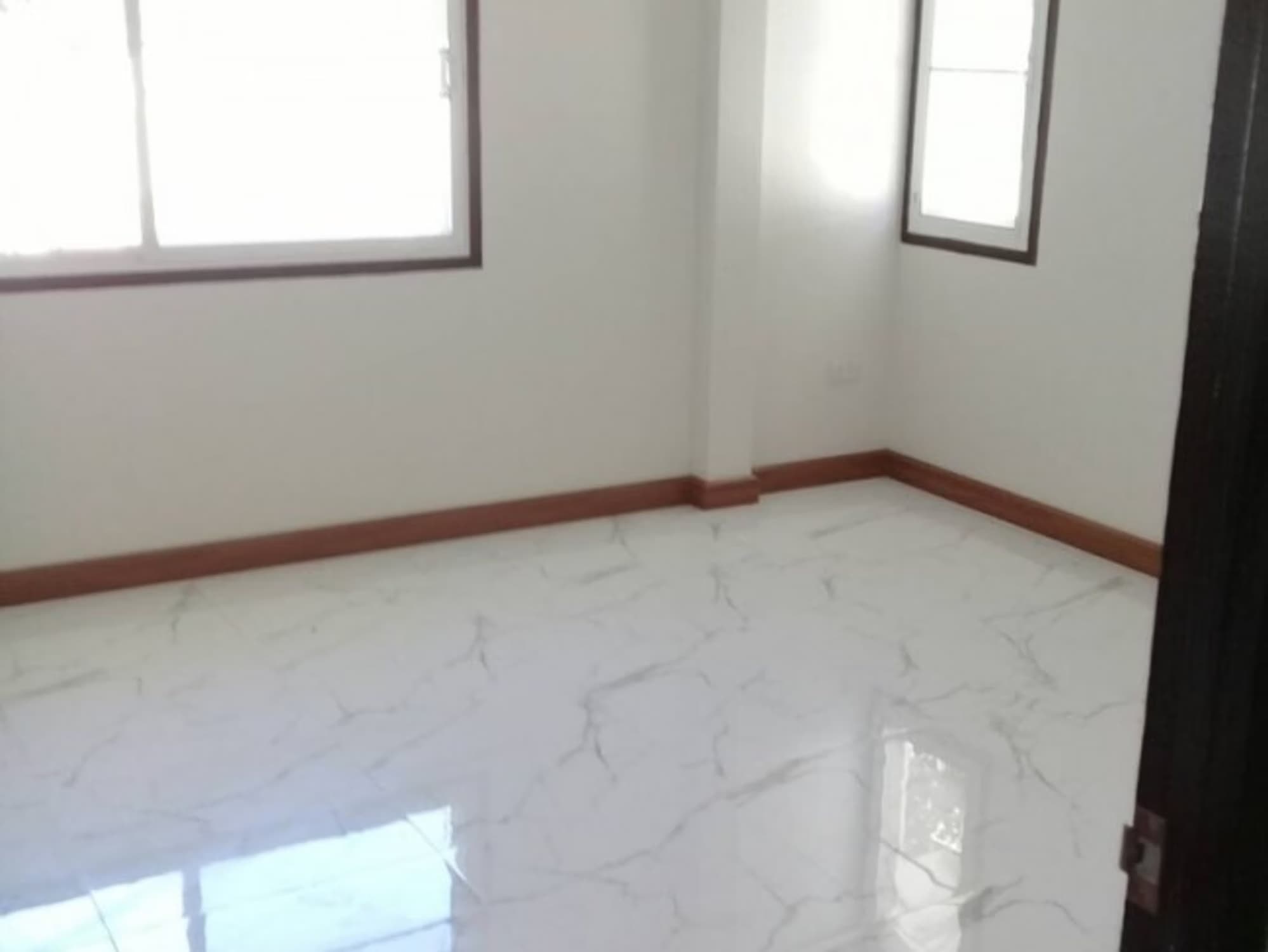 3 ห้องนอน บ้าน สำหรับ ขาย ใน Saraphi District - Image 5