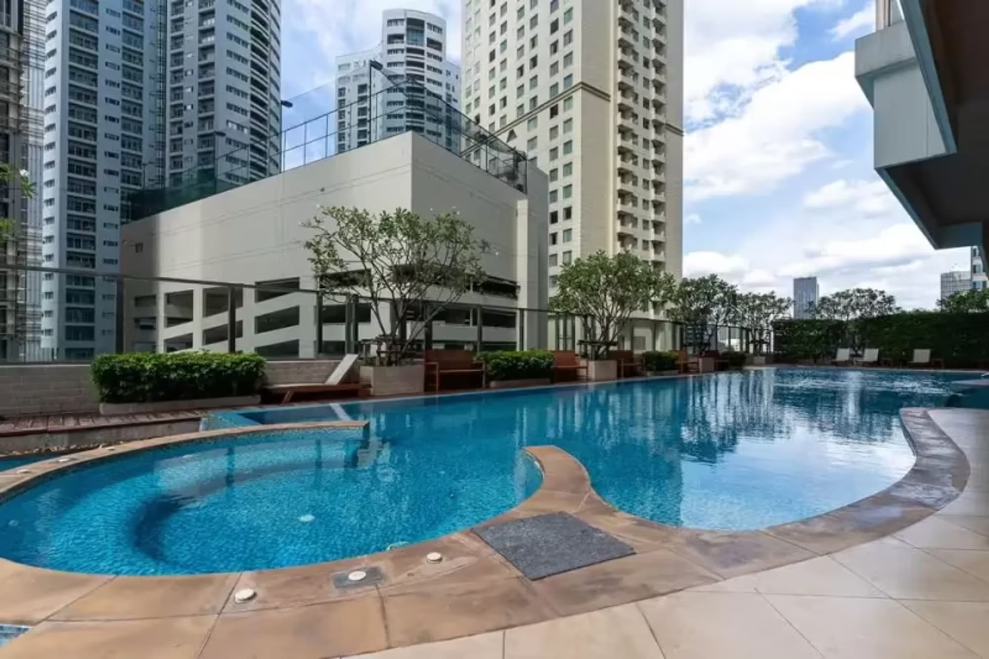 2 Bedroom Condo - Image 4
