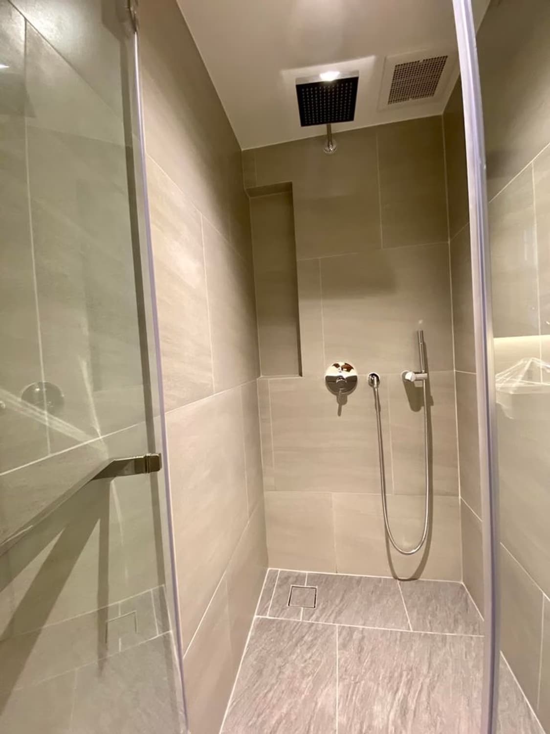 2 Bed Condo for Sale  Near Surasak BTS - Image 8
