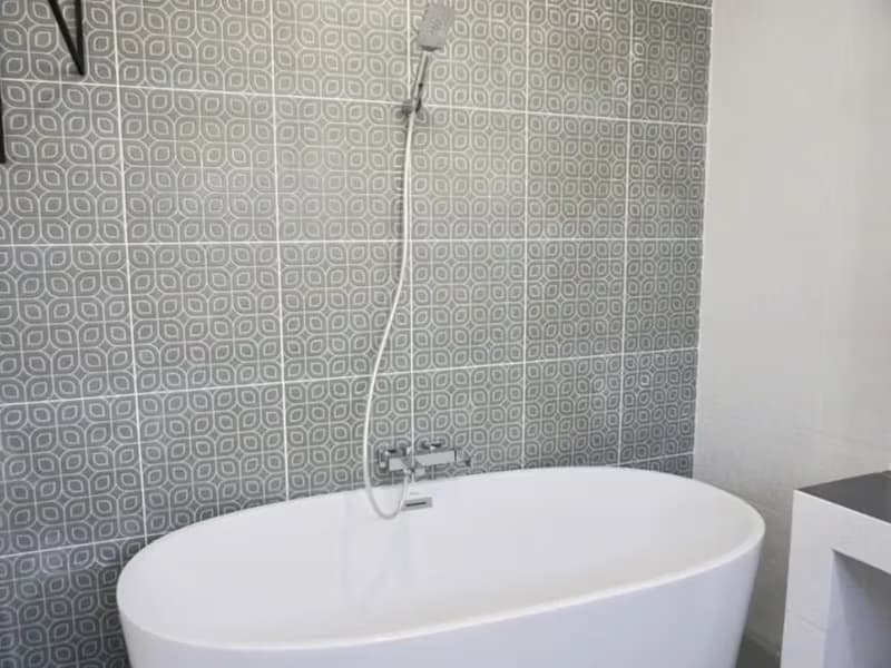 7 Bed House for Rent and Sale in San Sai