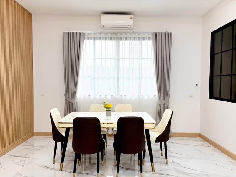 4 Bed House for Rent and Sale in San Sai District