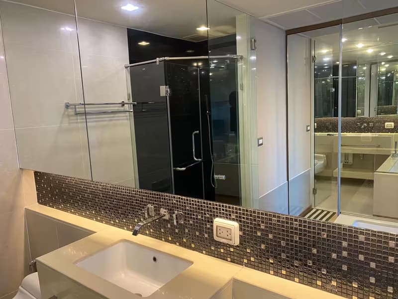 1 Bedroom Condo for Rent at The Address Sathorn