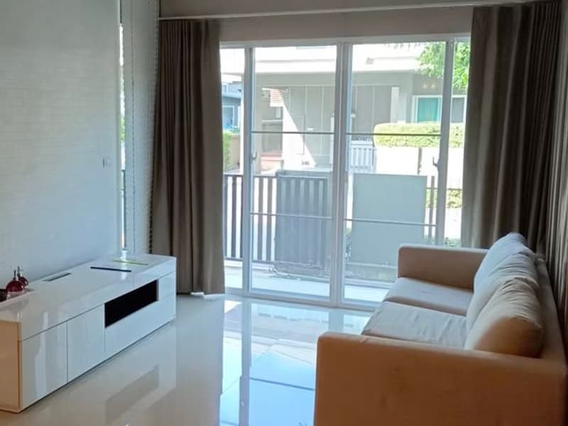 3 Bed House for Rent and Sale in Bang Phli