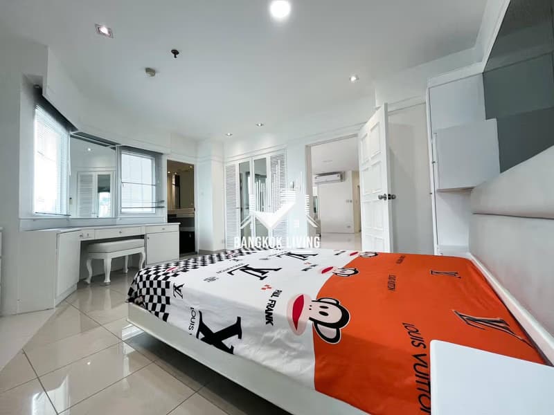 3 Bedroom Condo