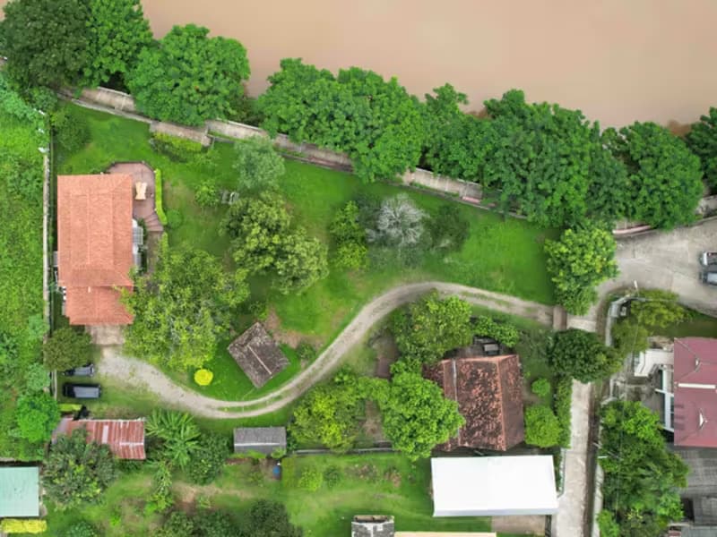 Land for Sale at Saraphi