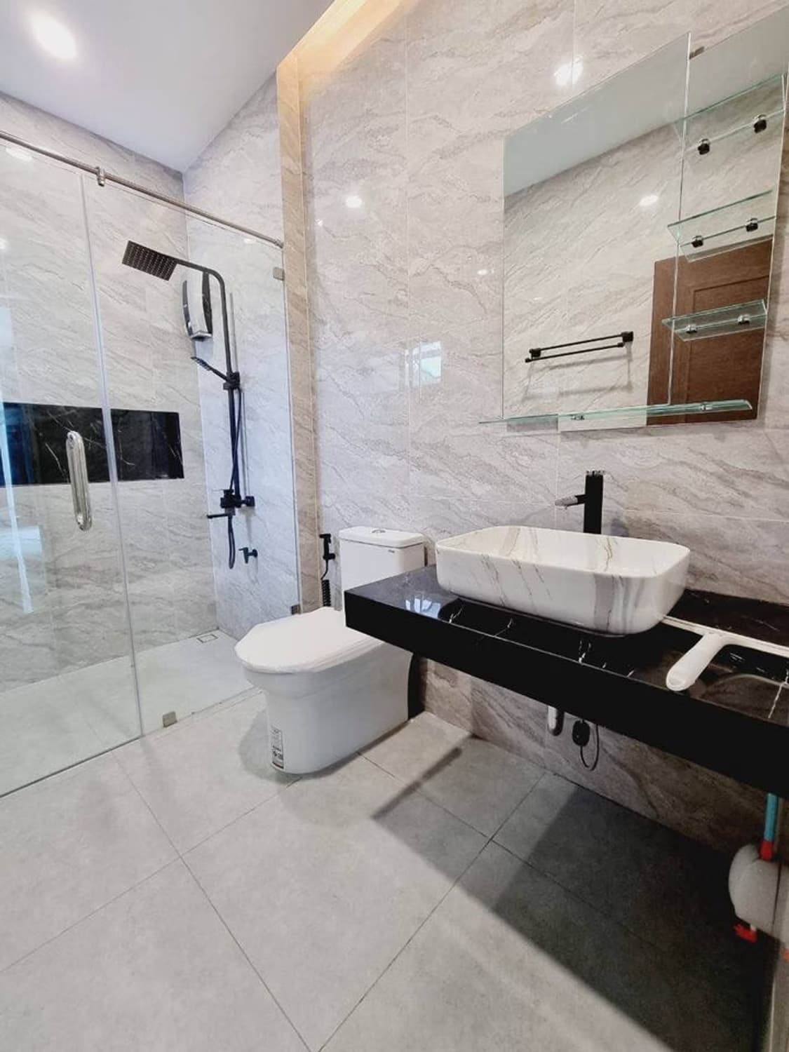 5 Bed House for Rent in San Sai - Image 15