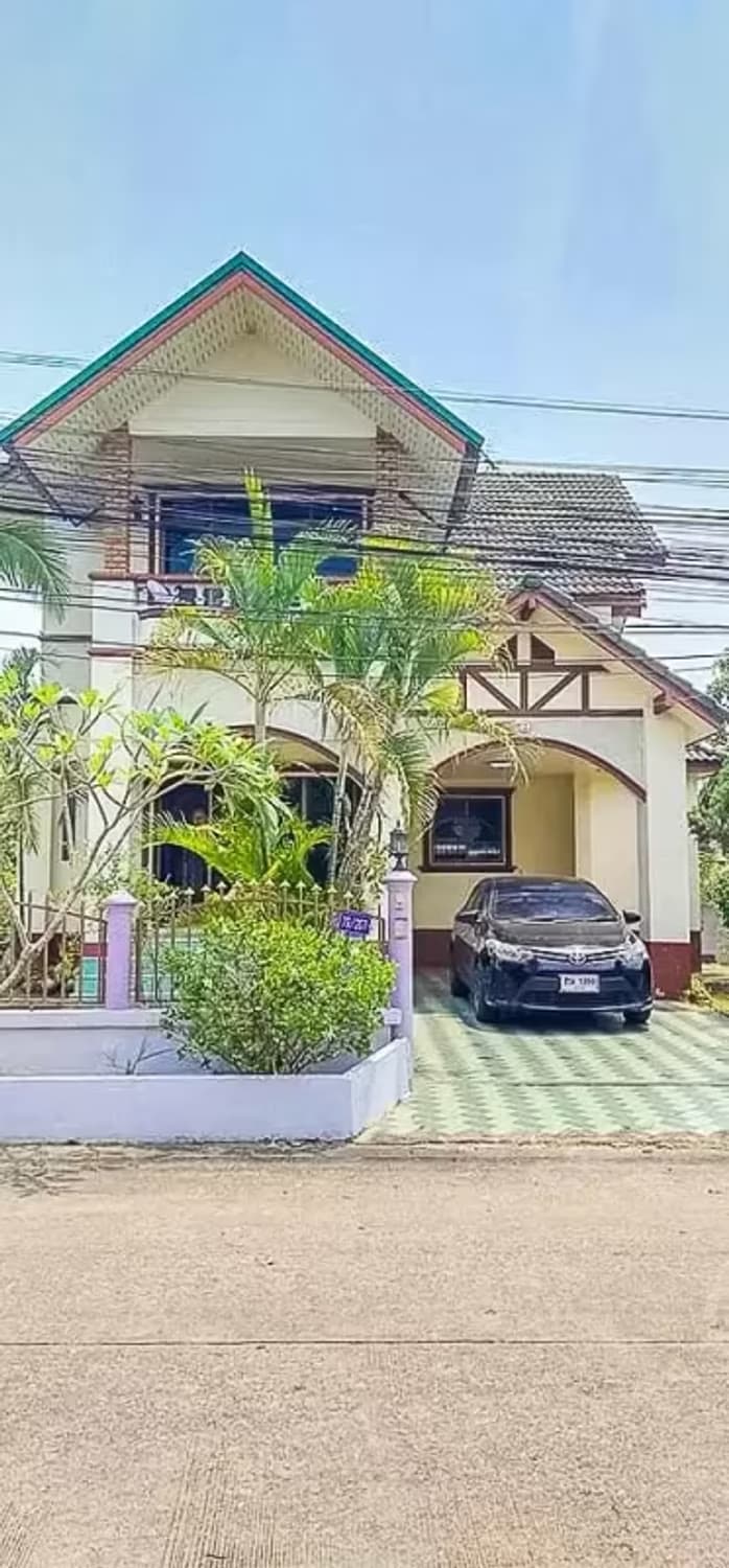 4 Bedroom House - Image 10