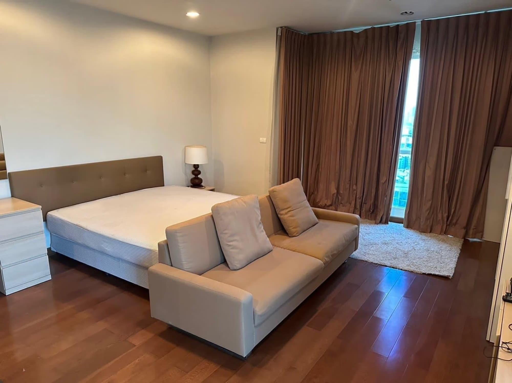 Condo for Rent at The Address Chit Lom - Image 8