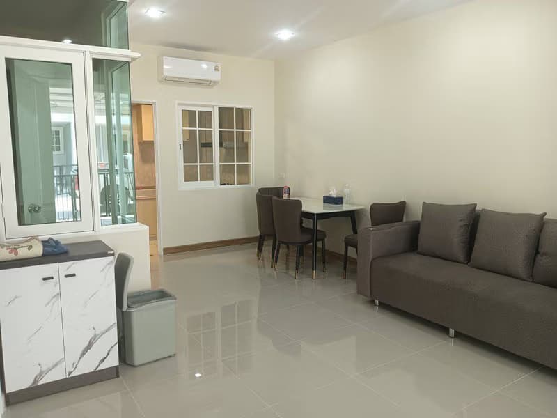 3 Bed Townhouse for Rent in Mueang Chiang Mai
