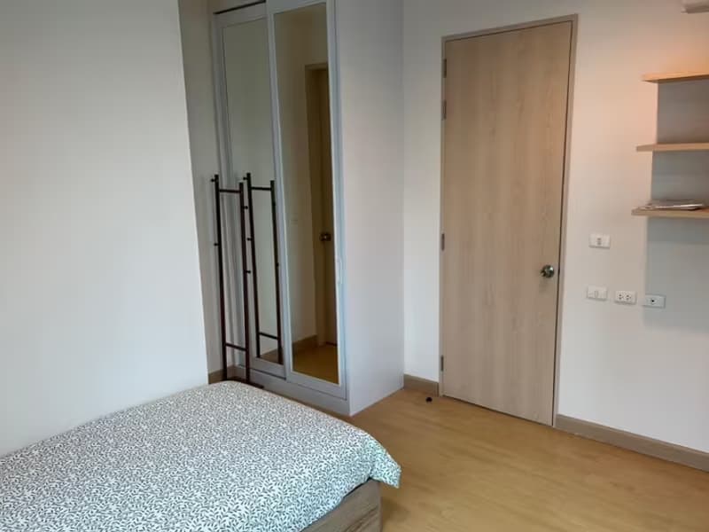 Condo for Rent at Citismart Sukhumvit 18 Condominium