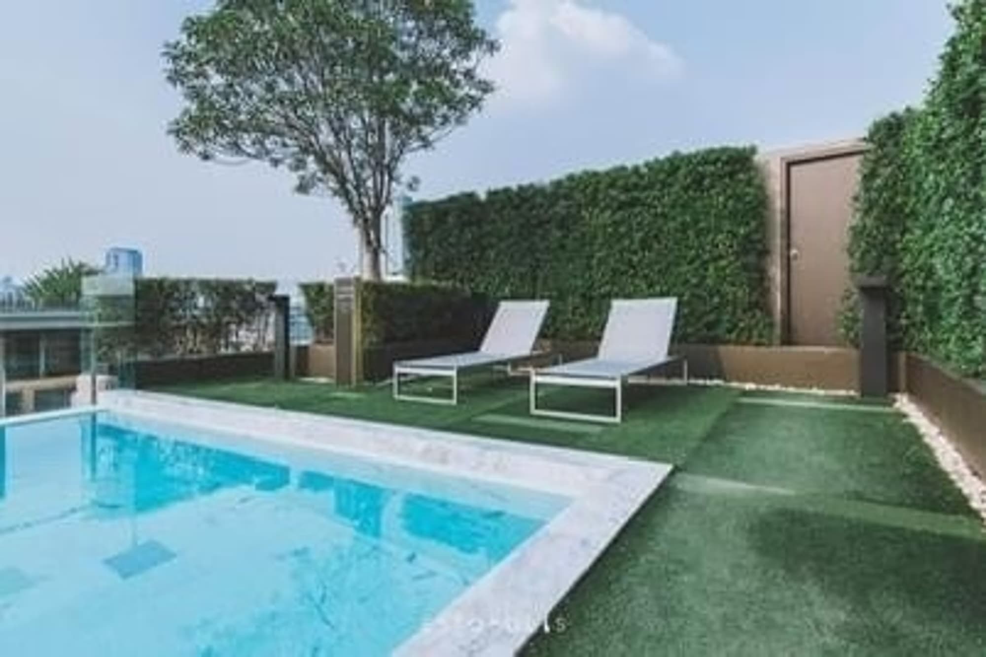 1 Bed Condo for Sale in Phra Khanong - Image 11