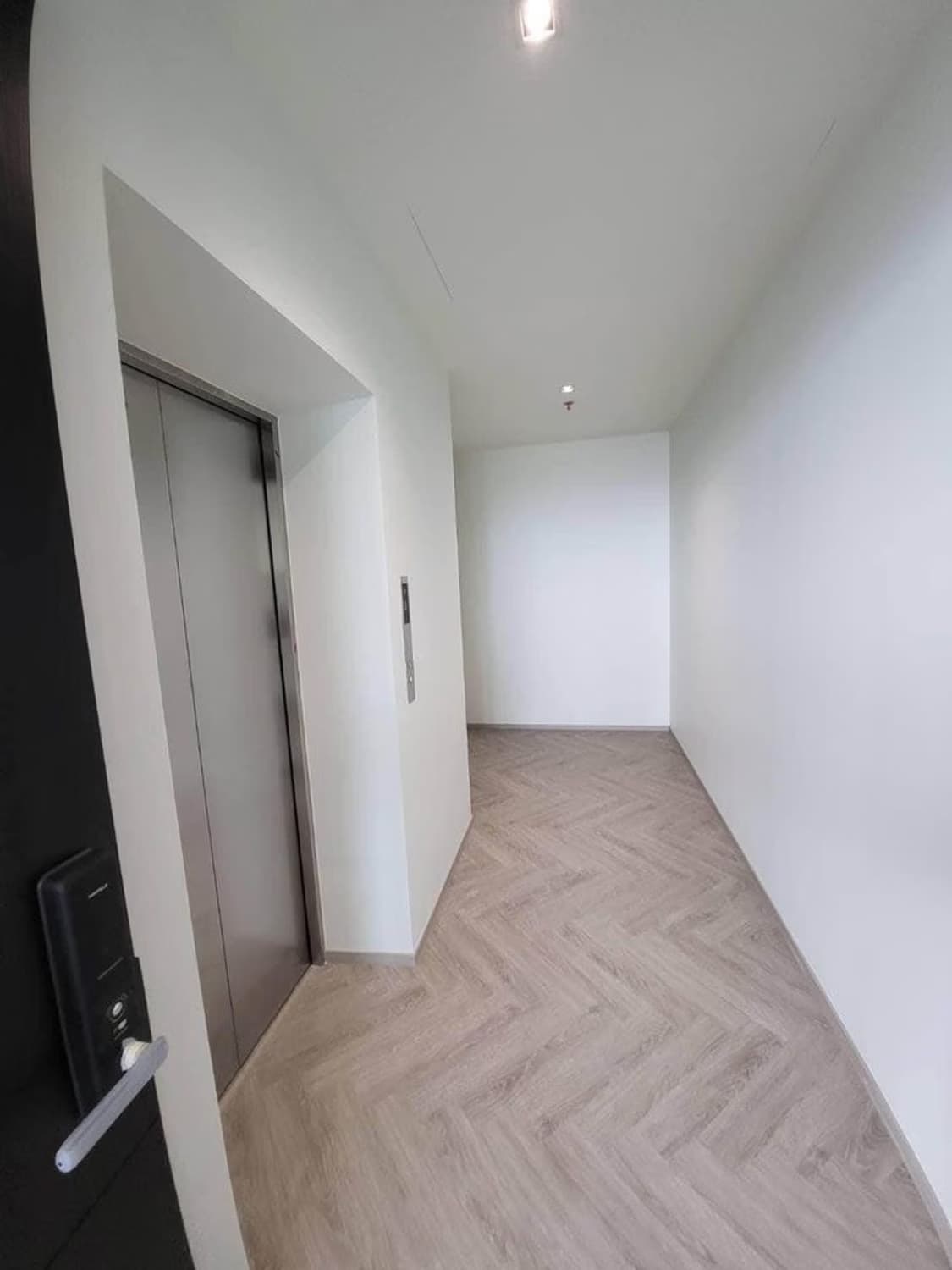 Condo for Sale at CHAPTER CHAROEN NAKHON - RIVERSIDE - Image 4