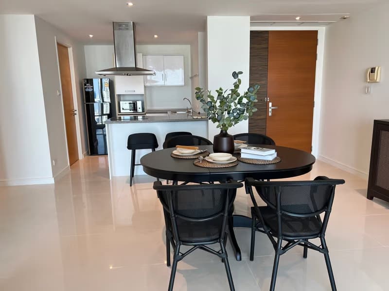 2 Bed Condo for Rent in Watthana
