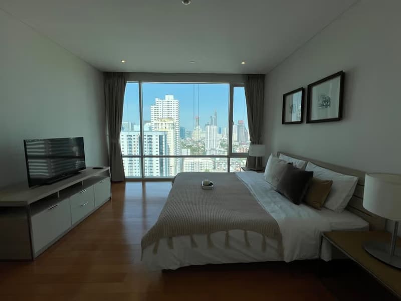 2 Bedroom Condo for Rent at Fullerton Sukhumvit