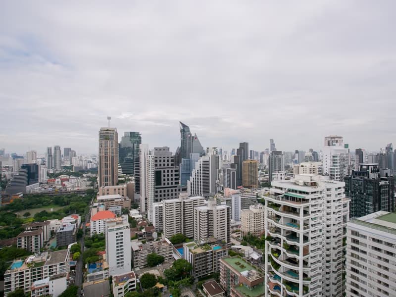 2 Bed Condo for Rent in Khlong Toei