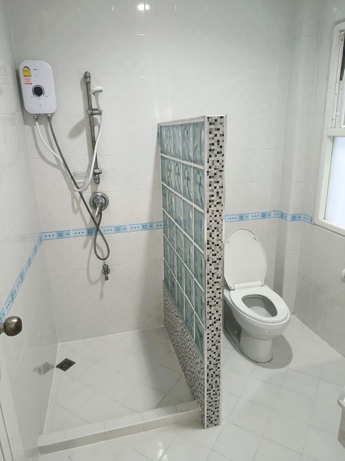 3 Bed House for Rent in Mueang Chiang Mai - Image 10